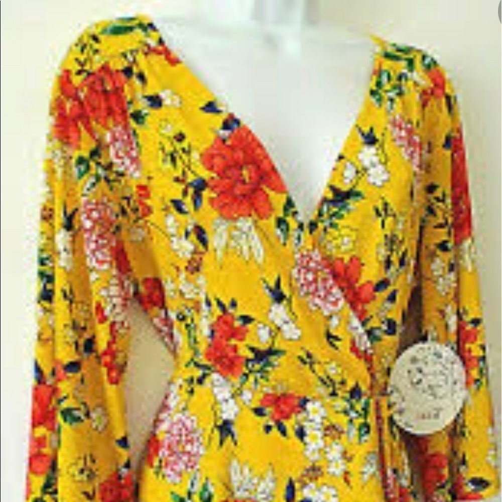 NAÏF Floral Faux Wrap Boho Chic Yellow Top Sz M - Picture 8 of 15